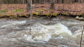 A stream flooding by a sensor