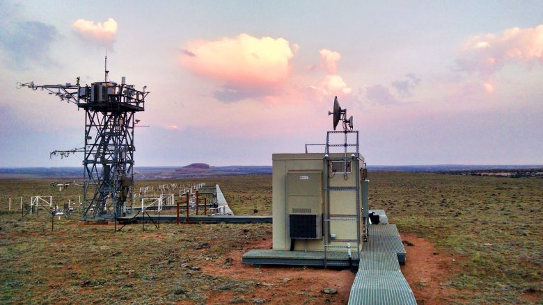 MOAB-Turm bei Sonnenaufgang